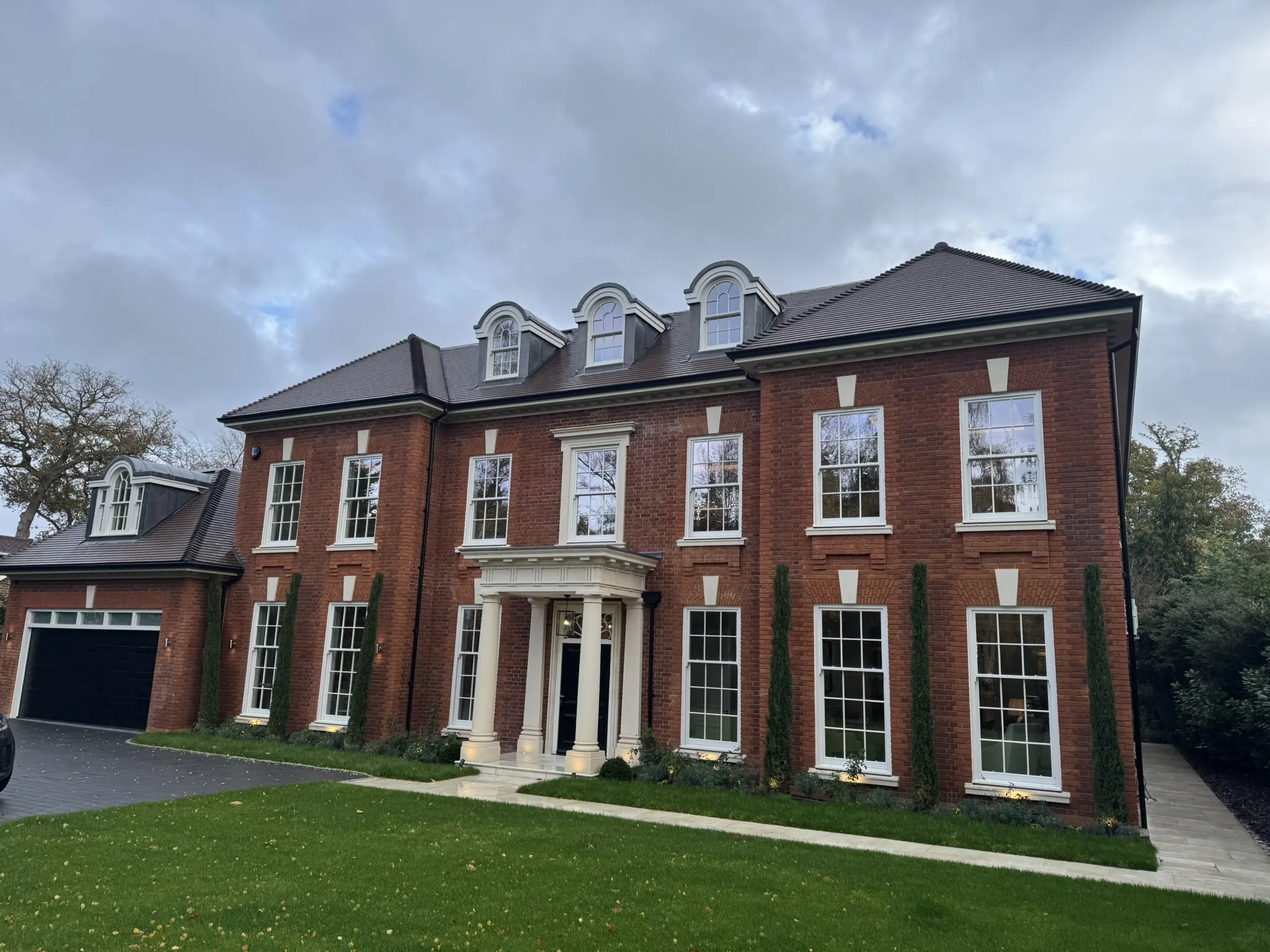 Pre-Acquisition Building Survey, Hersham, KT12, Botley Byrne RICS surveyors